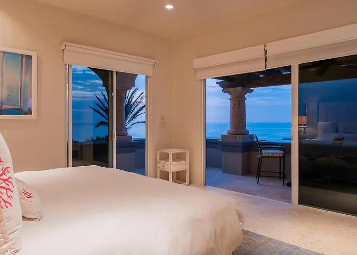 Villa Beautiful 3 Bd With Staff And Steps From The In Del Mar Palmilla