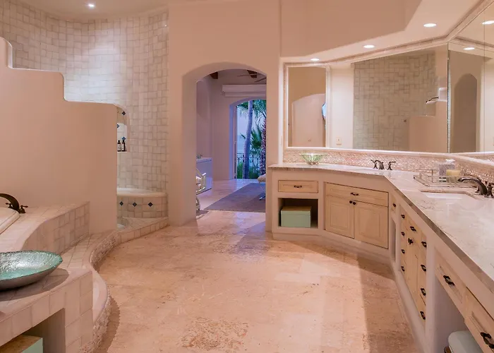 Villa Beautiful 3 Bd With Staff And Steps From The In Del Mar Palmilla