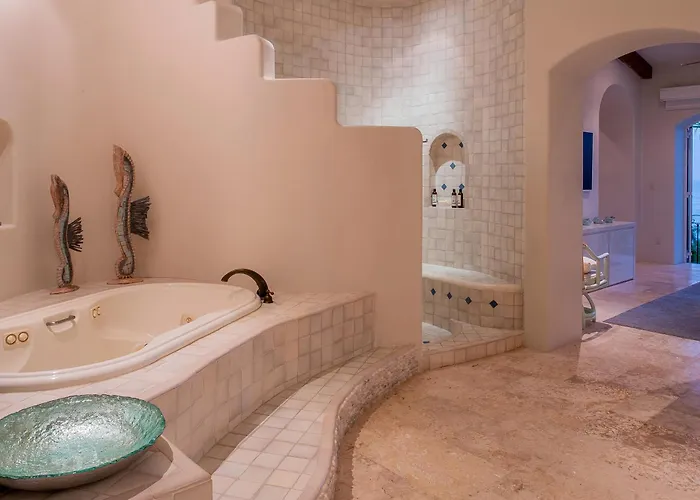 Beautiful 3 Bd With Staff And Steps From The In Del Mar Palmilla Villa *
